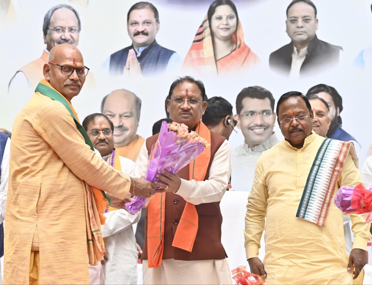 मुख्यमंत्री विष्णुदेव साय छत्तीसगढ़ राज्य बीज एवं कृषि विकास निगम लिमिटेड एवं छत्तीसगढ़ राज्य कृषक कल्याण परिषद के नवनियुक्त अध्यक्षों के पदभार ग्रहण कार्यक्रम में हुए शामिल