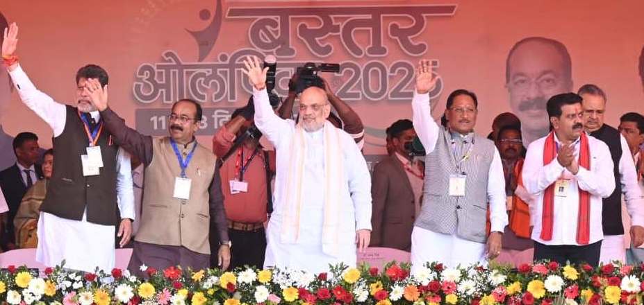 नक्सलवाद के उन्मूलन के साथ-साथ बस्तर में मूलभूत सुविधाओं का तेजी से हो रहा विकास – मुख्यमंत्री विष्णुदेव साय।