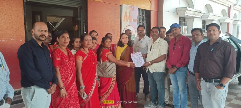 अखिल भारतीय राज्य सरकारी कर्मचारी महासंघ का 18वां राष्ट्रीय सम्मेलन 23 से 26 जनवरी,2026 तक शिरडी (महाराष्ट्र) में आयोजित किया गया था। सम्मेलन में बीस प्रस्ताव पारित किए गए।