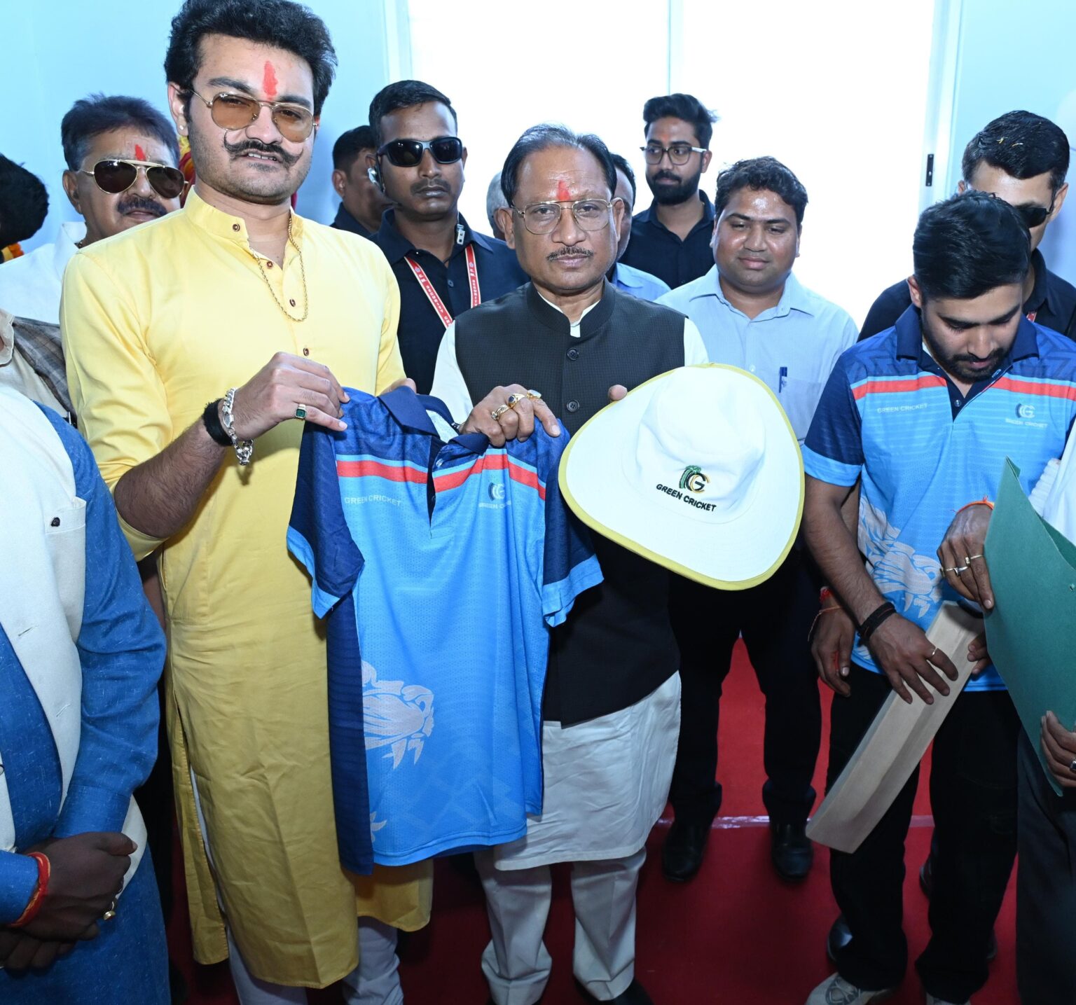 खेल अधोसंरचना का विस्तार युवाओं को नई ऊर्जा और अवसर देता है — मुख्यमंत्री विष्णु देव साय* मुख्यमंत्री श्री विष्णु देव साय ने आज जशपुर में क्रिकेट एकेडमी का किया शुभारंभ।