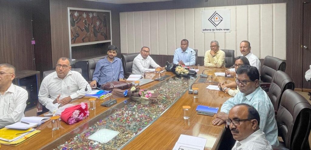 झारखंड राज्य आवास बोर्ड की 6 सदस्यीय टीम छत्तीसगढ़ पहुंची, आवासीय योजनाओं और प्रक्रियाओं का करेगी अध्ययन…..