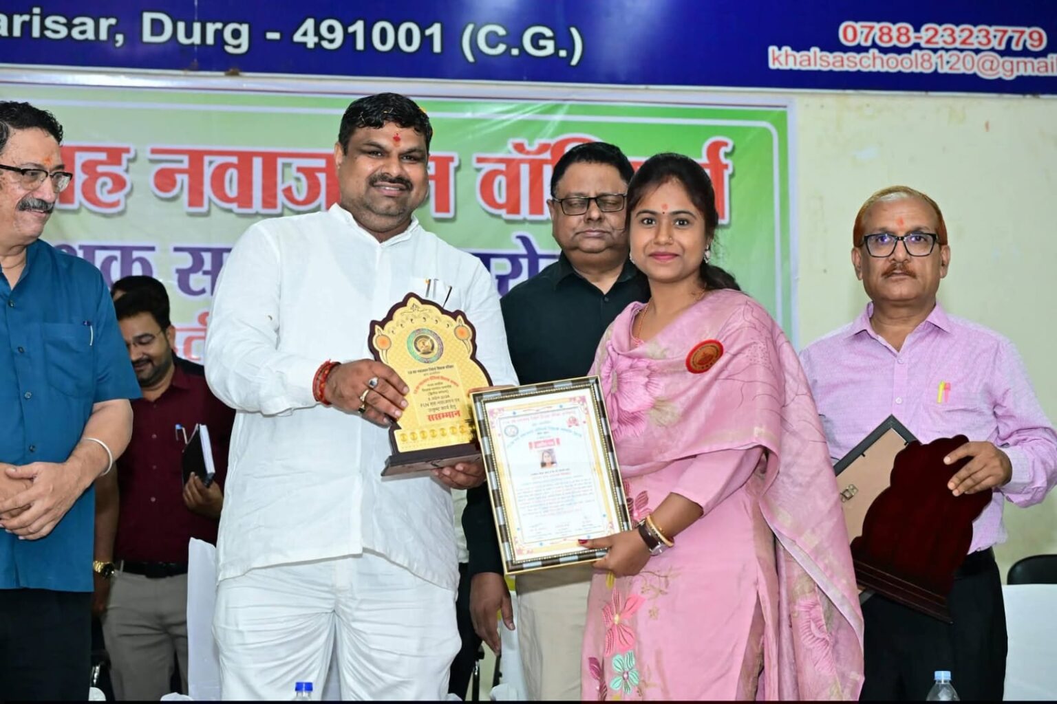 तोकापाल की शिक्षिका दुर्गेश्वरी पटेल राज्य स्तरीय सम्मान से सम्मानित।