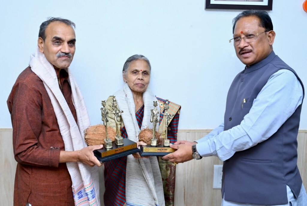 ’बस्तर और जनजातीय समाज के लिए चार दशक का समर्पण मानवता की असाधारण मिसाल: मुख्यमंत्री विष्णुदेव साय’…..