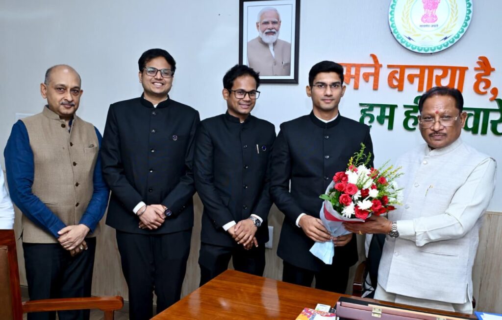 जनसेवा ही प्रशासनिक सेवा का सर्वोच्च उद्देश्य : मुख्यमंत्री विष्णु देव साय……