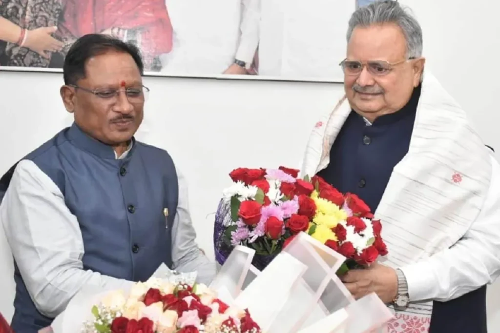 मुख्यमंत्री विष्णु देव साय ने विधानसभा अध्यक्ष डॉ. रमन सिंह को वैवाहिक वर्षगांठ पर दी बधाई….