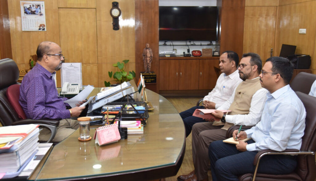 पेड़ों की सुरक्षा और संवर्धन पर समुचित ध्यान देने की आवश्यकता – राज्यपाल रमेन डेका……