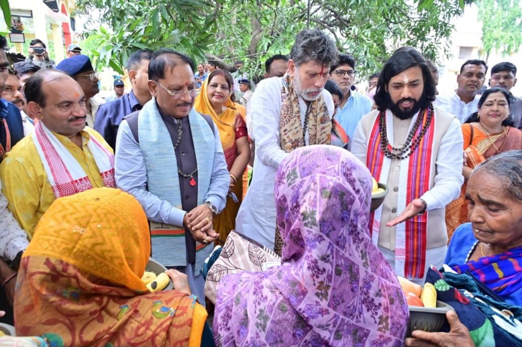 इलाज के साथ आत्मनिर्भरता का मॉडल, सोठी आश्रम के काम से प्रभावित हुए CM साय।