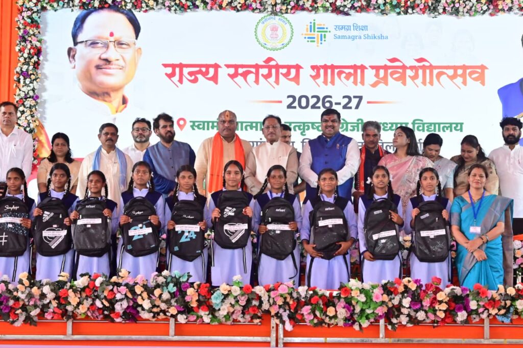 नई पीढ़ी का भविष्य संवारना ही हमारी सबसे बड़ी जिम्मेदारी : मुख्यमंत्री श्री विष्णुदेव साय विकसित छत्तीसगढ़ की सबसे मजबूत नींव है गुणवत्तापूर्ण शिक्षा : मुख्यमंत्री विष्णुदेव साय