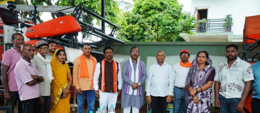बीजापुर के सूदुर अंचल मांझीगुड़ा पहुंचे कृषि मंत्री रामविचार नेताम….