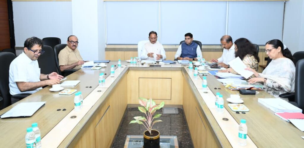 राज्य सरकार के नीतिगत सुधारों एवं नवाचारों से राजस्व प्रशासन में आया सकारात्मक बदलाव : मुख्यमंत्री विष्णुदेव साय…