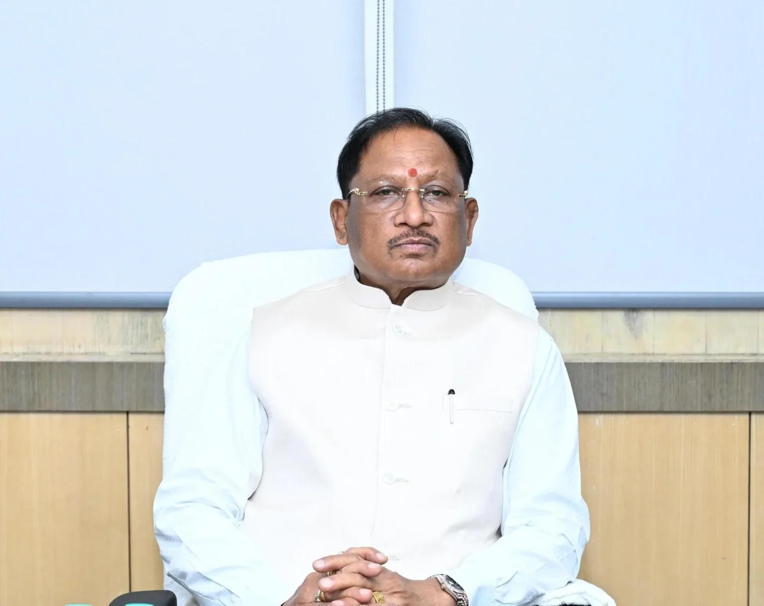 मुख्यमंत्री विष्णुदेव साय ने पद्म विभूषण डॉ. तीजन बाई को विधानसभा में दी भावभीनी श्रद्धांजलि….