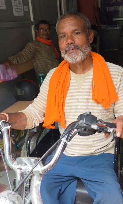 मुख्यमंत्री हेल्पलाइन 1076 बनी दिव्यांगजनों के लिए संबल, दो दिव्यांग हितग्राहियों को मिली बैटरी चालित ट्राइसायकल, आवागमन हुआ आसान और आत्मनिर्भरता को मिला बल…..