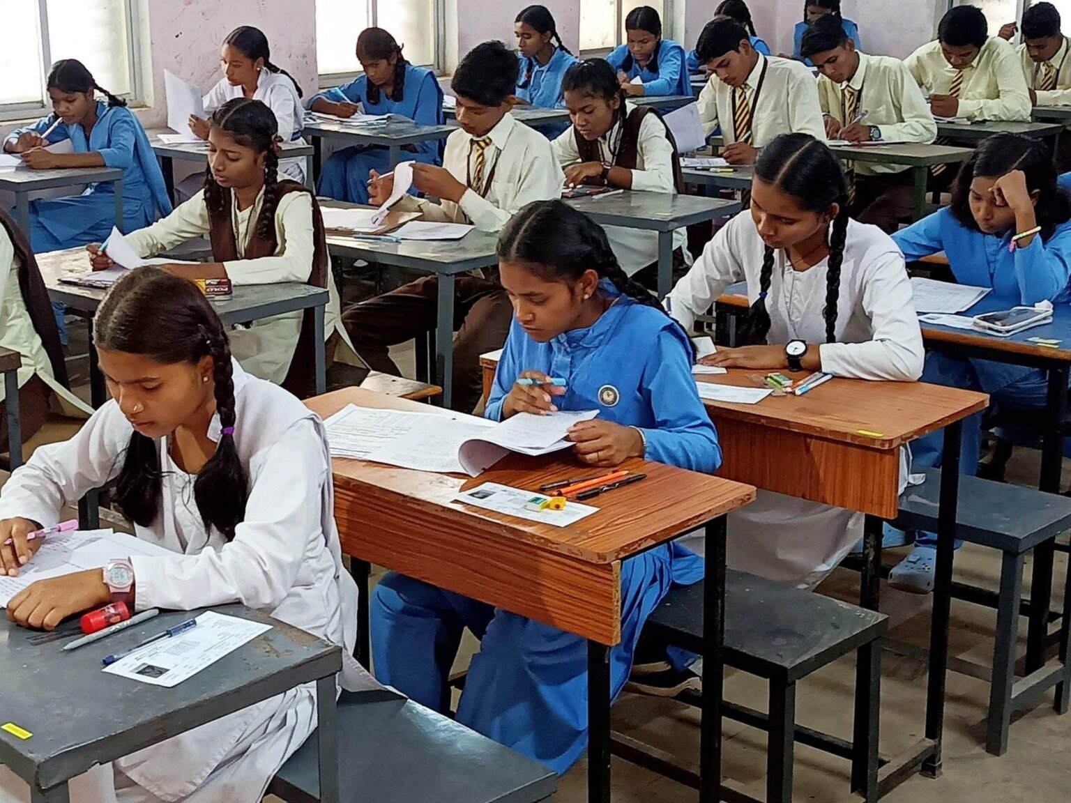 बस्तर में उच्च शिक्षा की नई भोर, 100 करोड़ के ‘मेरु’ अनुदान और रोजगारोन्मुखी पाठ्यक्रमों से सशक्त हो रहे बस्तर के युवा…..
