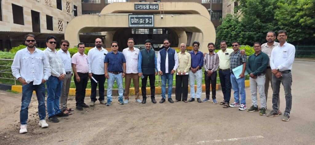 सेवा सुरक्षा पर आर-पार की लड़ाई: मुख्यमंत्री और शिक्षा मंत्री के विधानसभा मुख्यालय निवास तक निकलेगी शिक्षक न्याय पदयात्रा, मांगें पूरी होने तक अनिश्चितकालीन धरना।
