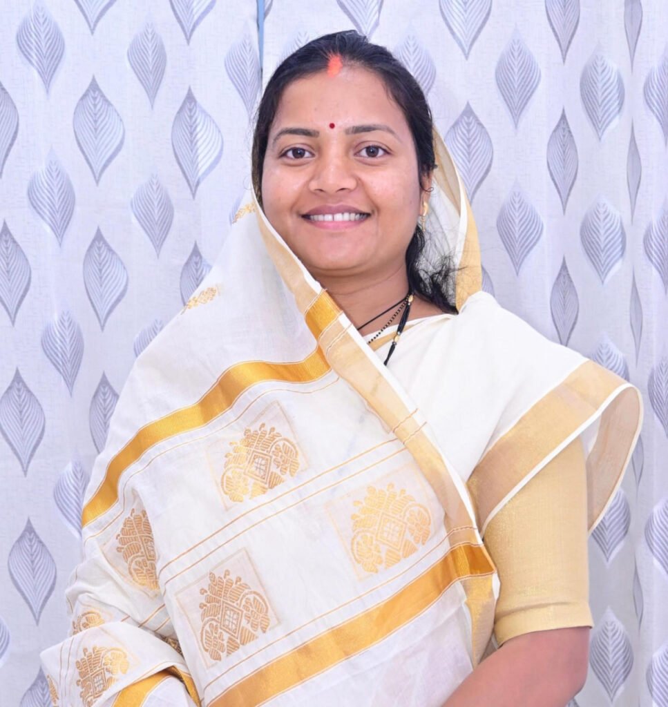 श्सेवानिवृत्ति के दिन ही मिले सभी स्वत्व देयक और सम्मानजनक विदाई – मंत्री लक्ष्मी राजवाड़े…..