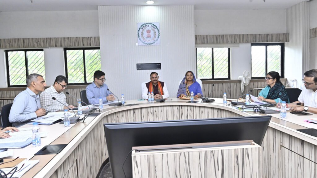 फर्जी दिव्यांगता सर्टिफिकेट मामले की सुनवाई के लिए बनेगा विशेष मेडिकल बोर्ड, त्वरित जांच कर दी जाएगी रिपोर्ट,समाज कल्याण मंत्री लक्ष्मी राजवाड़े एवं स्वास्थ्य मंत्री श्याम बिहारी जायसवाल ने ली संयुक्त बैठक….