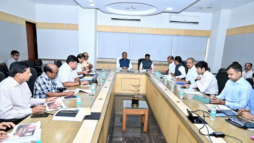 सड़क दुर्घटनाओं को न्यूनतम करने मिशन मोड में करें काम : मुख्यमंत्री विष्णु देव साय….
