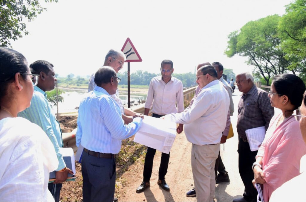 पीडब्ल्यूडी सचिव ने सड़कों, पुलों, कॉलेज भवन और विश्राम गृह का किया निरीक्षण, गुणवत्ता में लापरवाही पर जताई नाराजगी….