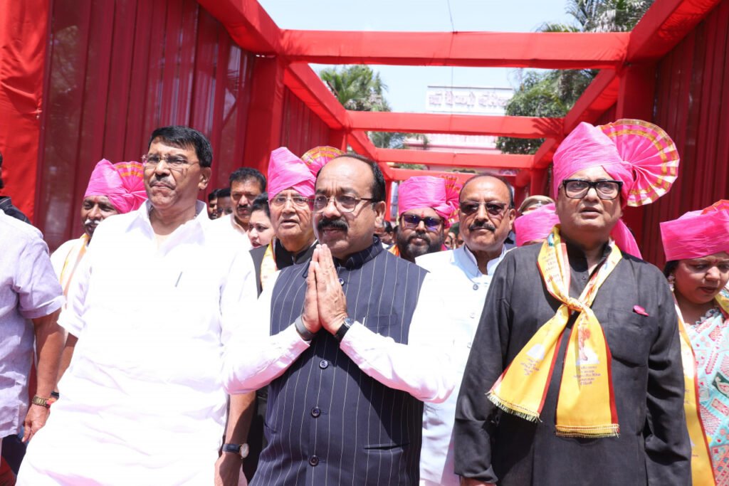 ’अखिल भारतीय तैलिक साहू महासभा के राष्ट्रीय अधिवेशन में मुख्य अतिथि के रूप में शामिल हुए उप मुख्यमंत्री अरुण साव’…..