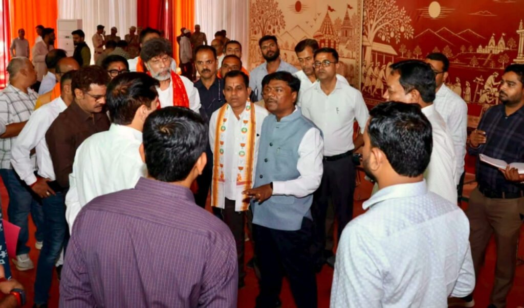 23 अक्टूबर को जगदलपुर आएंगी राष्ट्रपति द्रौपदी मुर्मु, मुरिया दरबार में होंगी शामिल, लालबाग मैदान में आमसभा को करेंगी संबोधित, वन मंत्री केदार कश्यप ने लिया तैयारियों का जायजा…..
